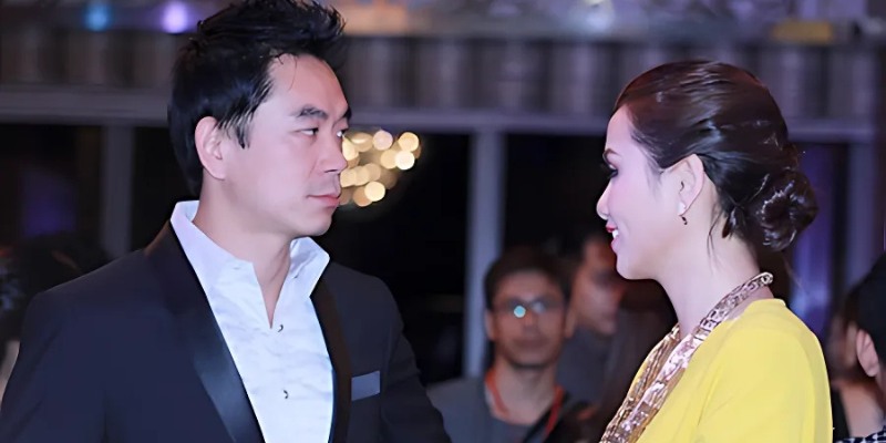 Nam doanh nhân cũng từng bị vướng tin đồn có quan hệ tình cảm với Hoa hậu Diễm Hương