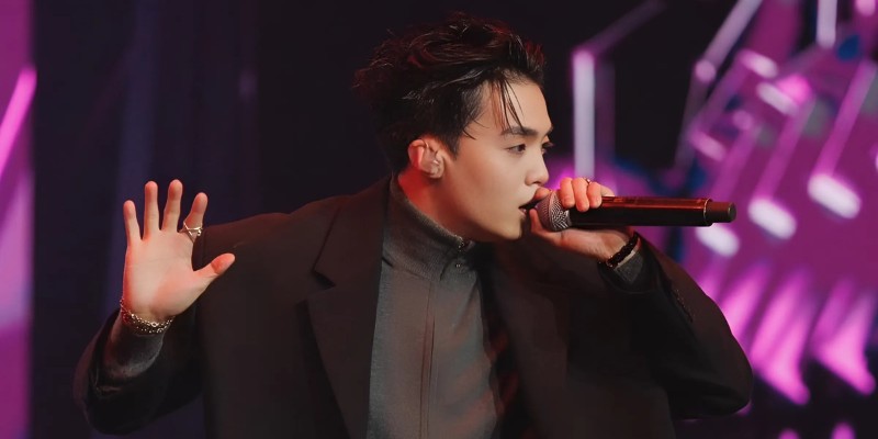 Gia thế của chàng rapper trẻ khiến nhiều người tò mò