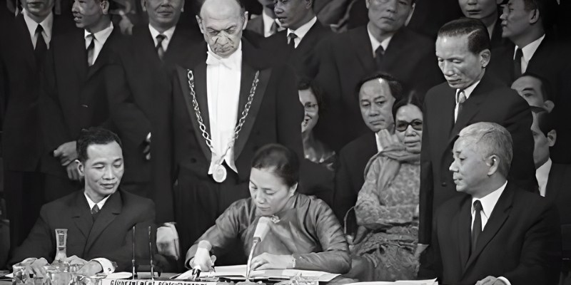 Bà được ví như “bóng hồng khiêu vũ giữa bầy sói” sau Hiệp định Paris diễn ra ngày 27/1/1973