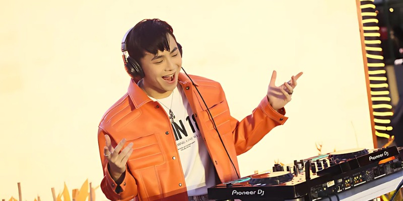 Producer Wokeup góp mặt trong hàng loạt ca khúc & sản phẩm âm nhạc nổi tiếng