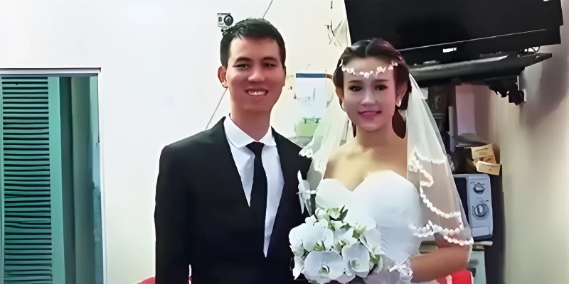 Vợ chồng Huyền Baby qua mai mối của một người bạn và kết hôn năm 2013