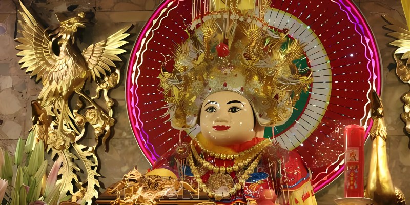 Có nhiều câu chuyện kể về sự linh ứng của Bà Chúa Xứ
