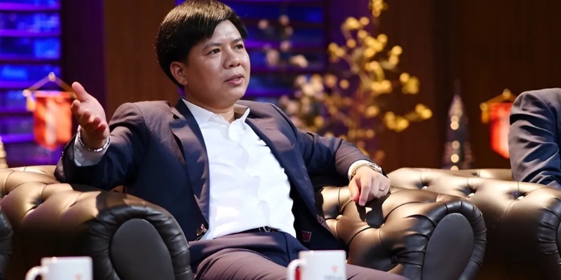 Shark Thủy - Nguyễn Ngọc Thủy, một doanh nhân nổi tiếng ở Việt Nam sinh năm 1982